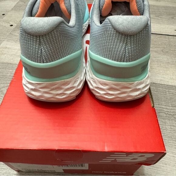 NEW WITH BOX New Balance W880G10 size 6 - Picture 8 of 8